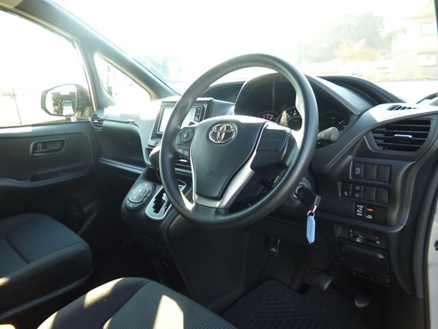 ミニバン・1BOX・ワゴン　レンタカー　長期　ノア(7846)