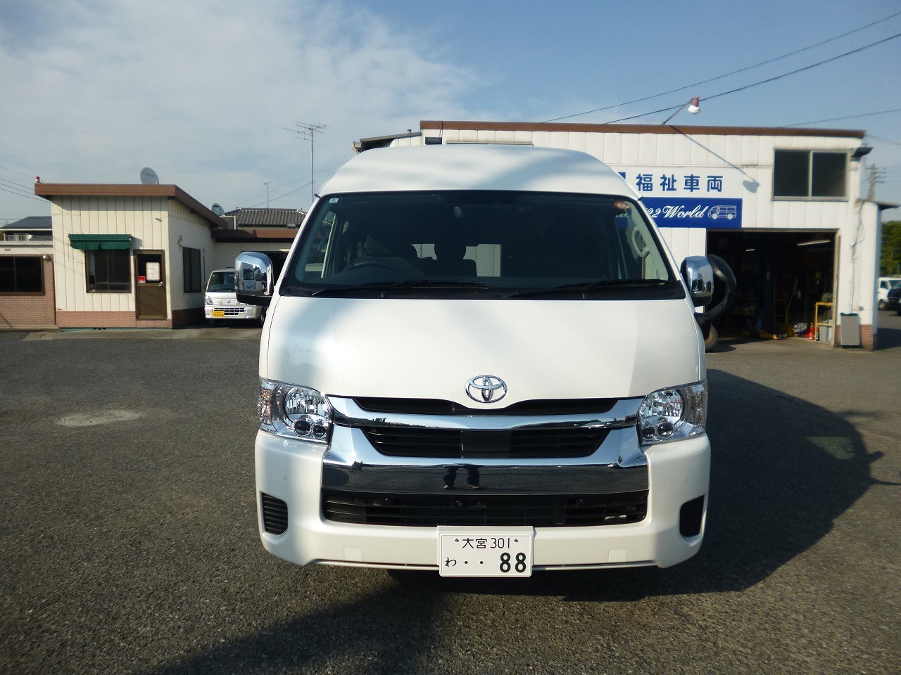 ミニバン 1BOX ワゴン　レンタカー　長期　ハイエース グランドキャビン(3892)