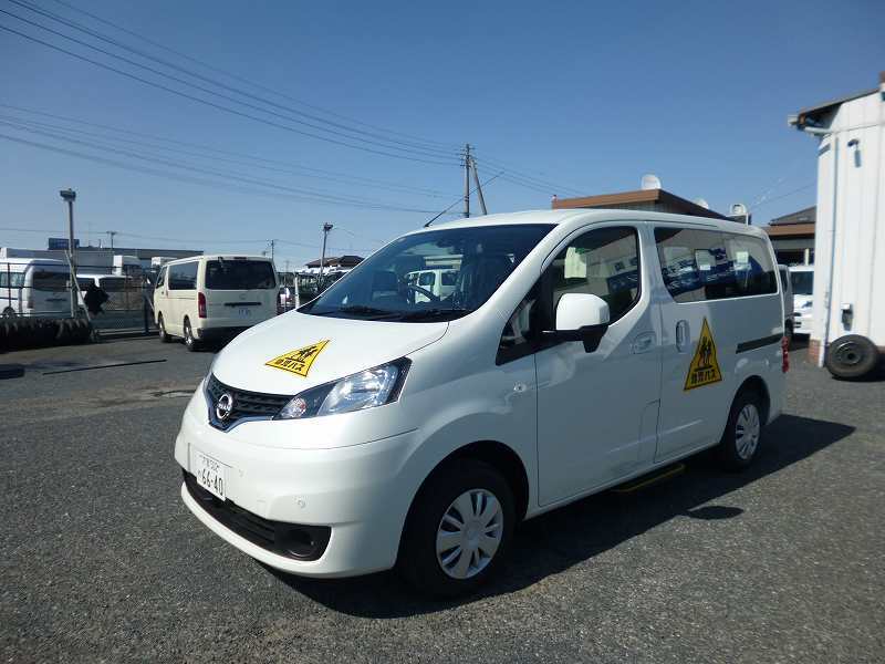 幼稚園バス　レンタカー　長期　普通免許 ハイエース(8050)