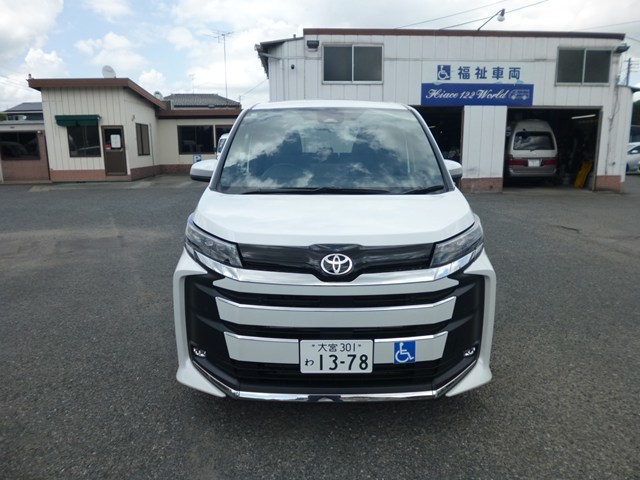 車椅子スロープ車　レンタカー　長期　ミニバン　ノア(1378)