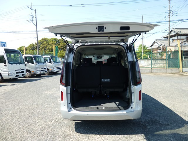 ミニバン・1BOX・ワゴン　レンタカー　長期　セレナ(8495)