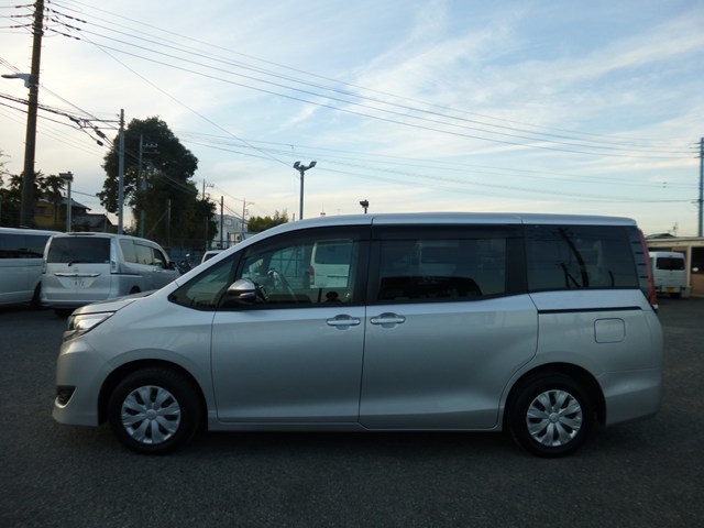 ミニバン・1BOX・ワゴン　レンタカー　長期　ノア(7846)