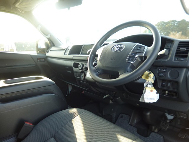 ミニバン 1BOX ワゴン　レンタカー　長期　ハイエース(461)