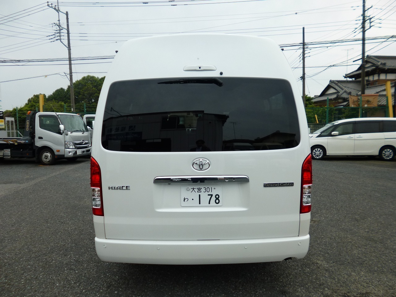 ミニバン 1BOX ワゴン　レンタカー　長期　ハイエース グランドキャビン(3892)