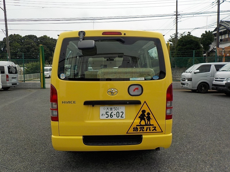幼稚園バス　レンタカー　長期　普通免許 ハイエース(5602)