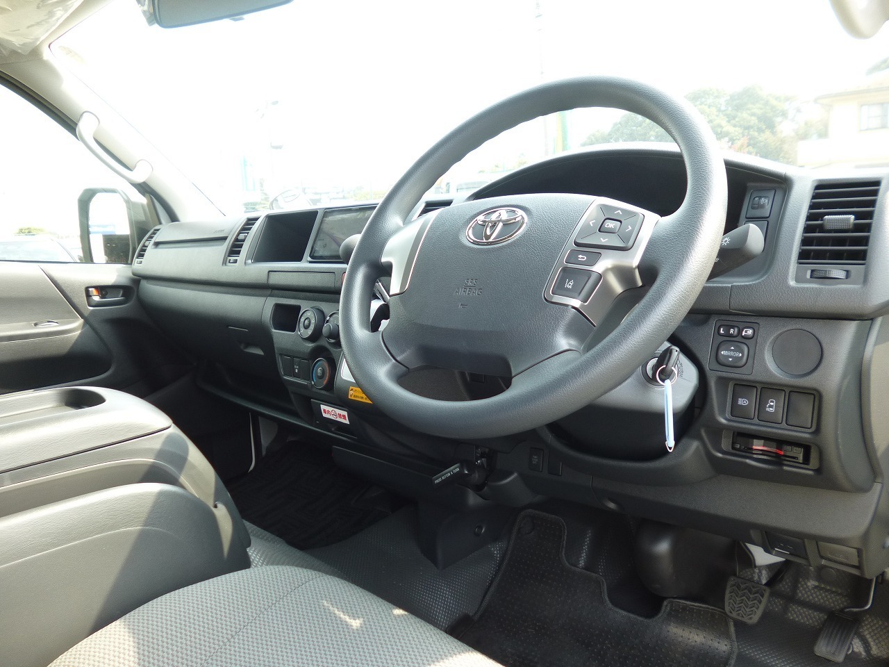 ミニバン 1BOX ワゴン　レンタカー　長期　ハイエース(3073)