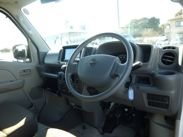 軽バン 商用車　レンタカー　長期　NV100・4302