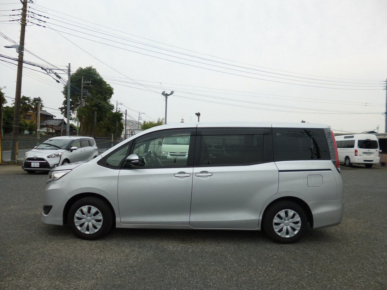 ミニバン・1BOX・ワゴン　レンタカー　長期　VOXY(7986)