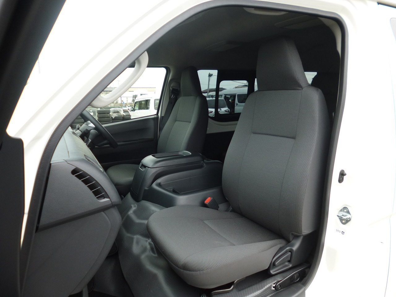 ミニバン 1BOX ワゴン　レンタカー　長期　ハイエース(3073)