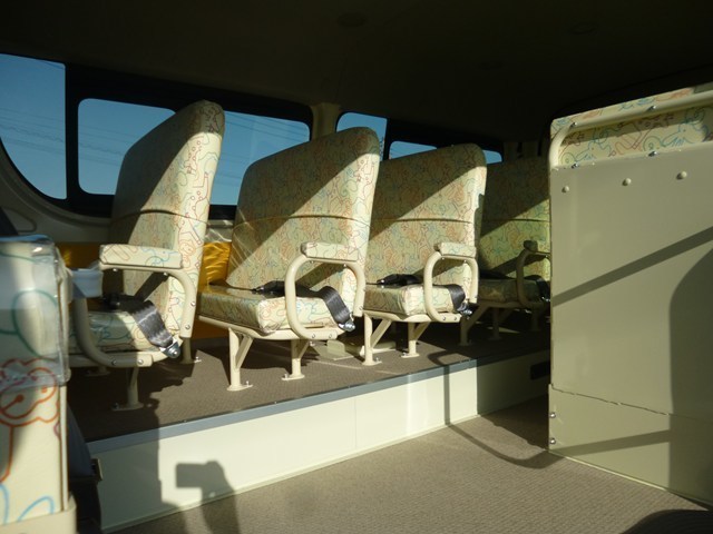 幼稚園バス　レンタカー　長期　中型免許 ハイエース(625)