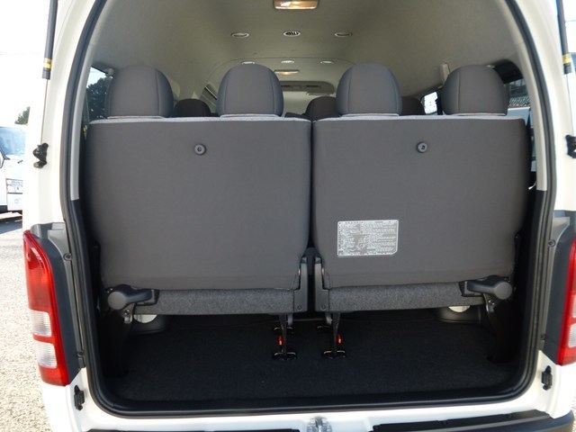 マイクロバス　レンタカー 長期 14人乗り ハイエースコミューター(367)