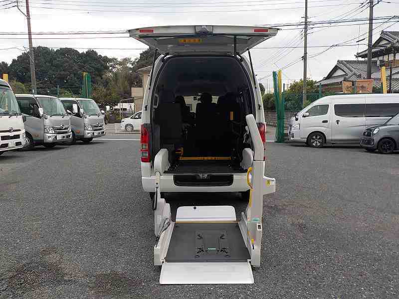 福祉車両　レンタカー　車椅子リフト車　ハイエース(1014)