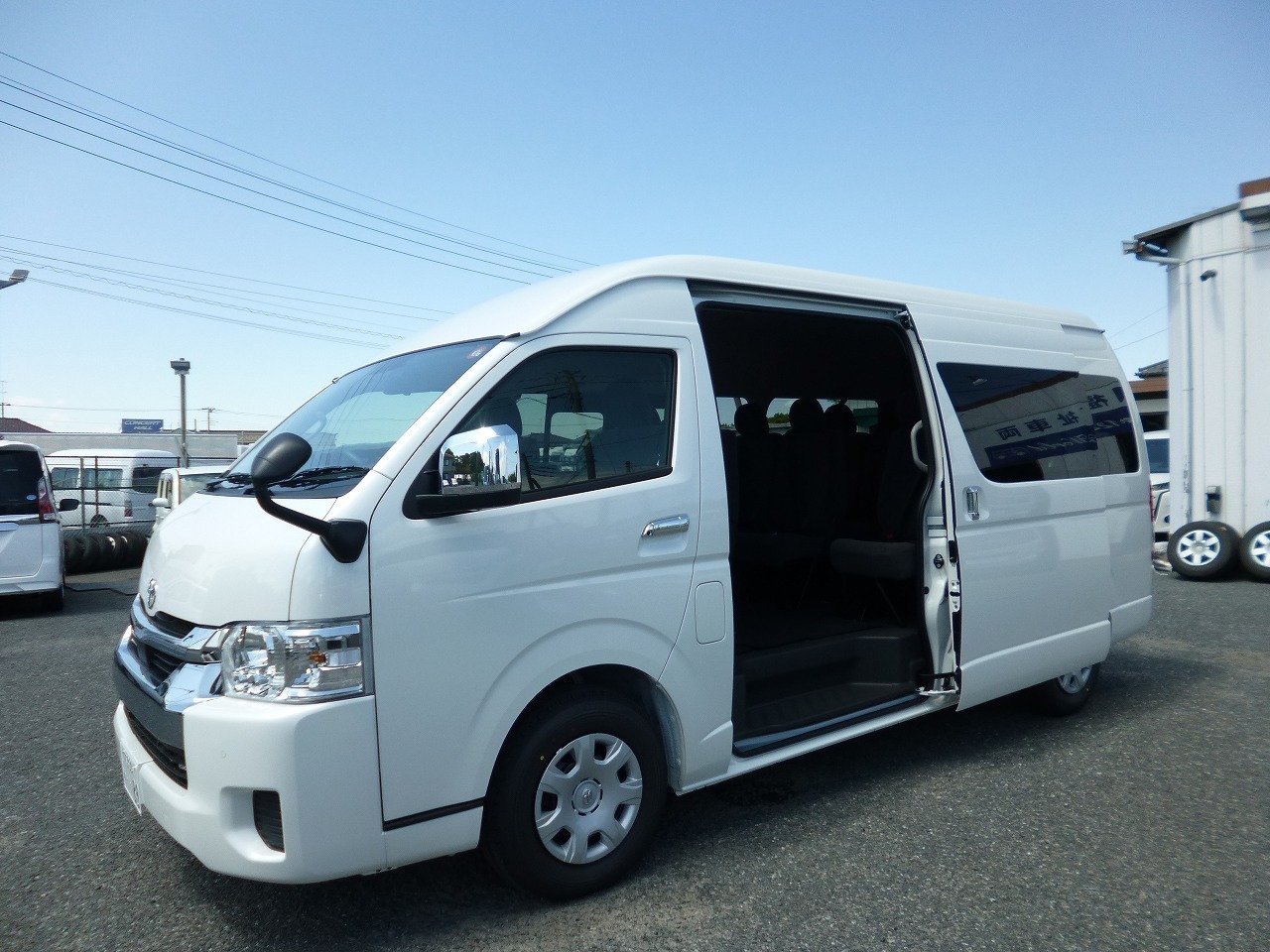 ミニバン 1BOX ワゴン　レンタカー　長期　ハイエース グランドキャビン(3892)