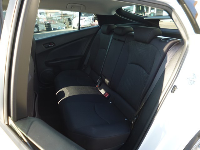 ハイブリッドカー　レンタカー　長期　プリウス・723